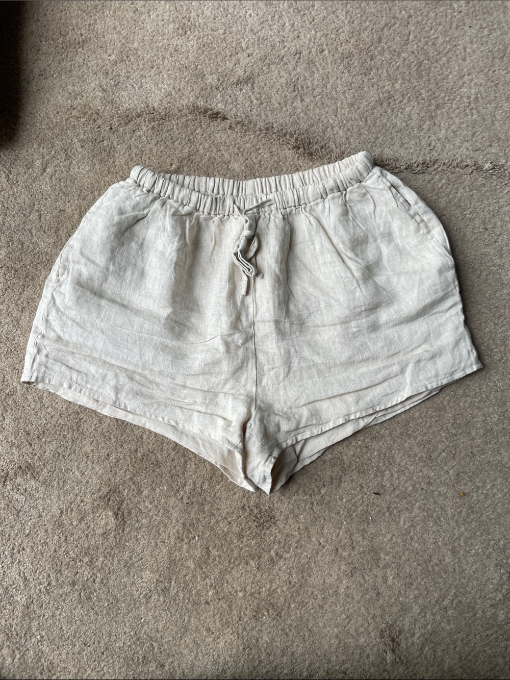 Cleo Harp Linen Drawstring Shorts in Light Beige